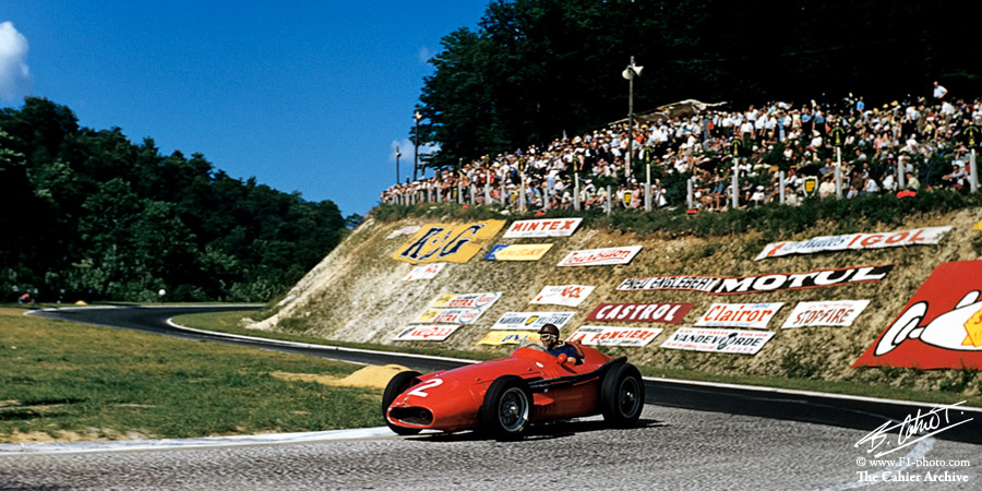 Fangio_1957_France_06_BC.jpg