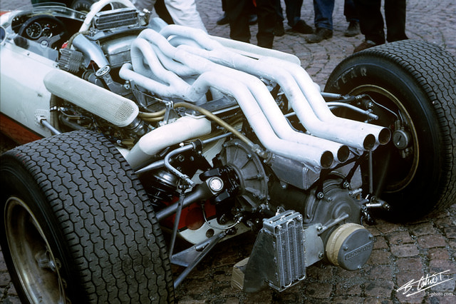 Honda-Engine_1966_Italy_03_BC.jpg