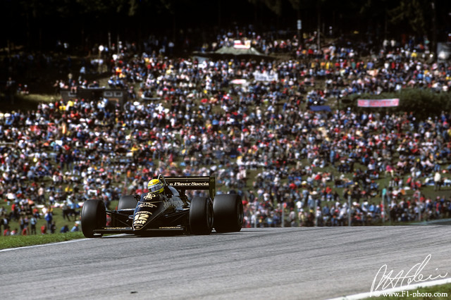 Senna_1985_Austria_02_PHC.jpg