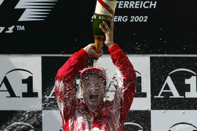Barrichello_2002_Austria_01_PHC.jpg