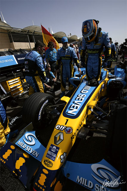 Alonso_2006_Bahrain_04_PHC.jpg