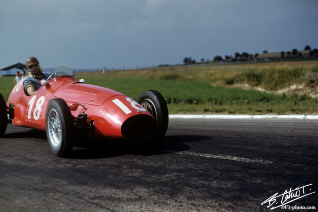 Fangio_1953_France_03_BC.jpg