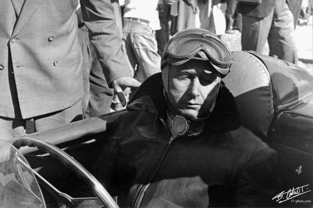 Fangio_1953_Mexico_02_BC.jpg