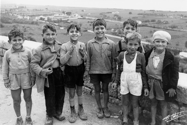 Children_1955_Targa_01_BC.jpg