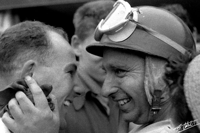 Fangio-Moss_1956_England_01_BC.jpg