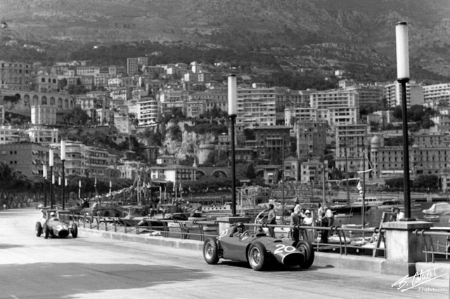Fangio_1956_Monaco_06_BC.jpg