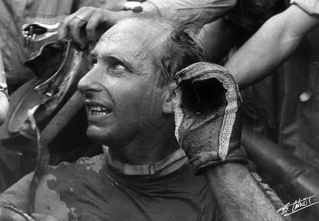 Fangio_1957_France_03_BC.jpg