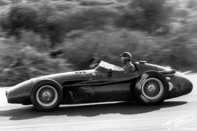 Fangio_1957_Morocco_01_BC.jpg