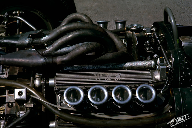 BRM-Engine_1964_Mexico_01_BC.jpg