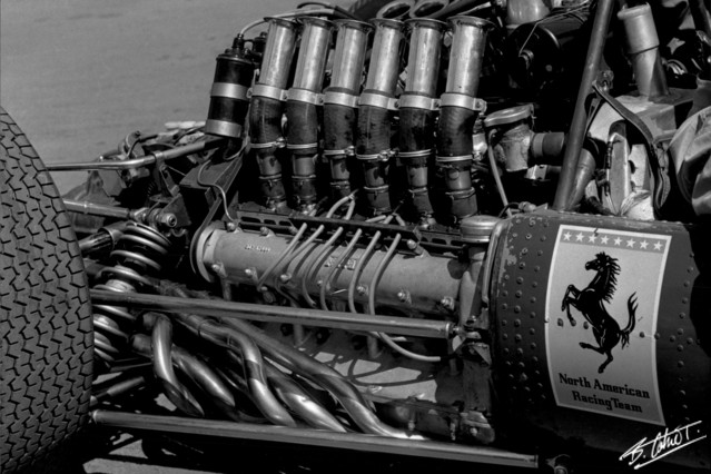 Engine-Ferrari_1964_Mexico_01_BC.jpg