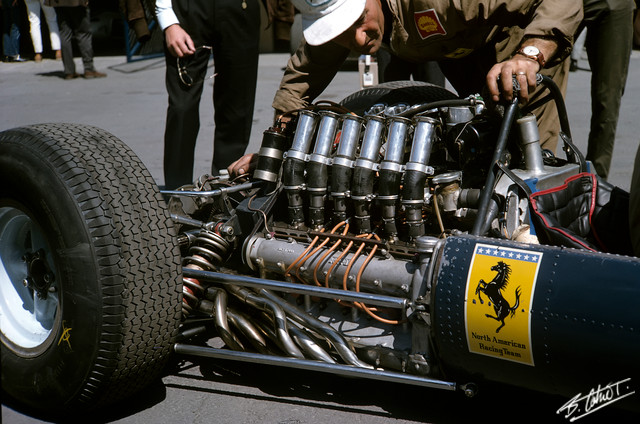 Engine-Ferrari_1964_Mexico_02_BC.jpg