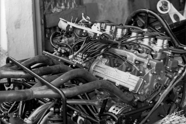 Engine-Honda_1965_Italy_01_BC.jpg