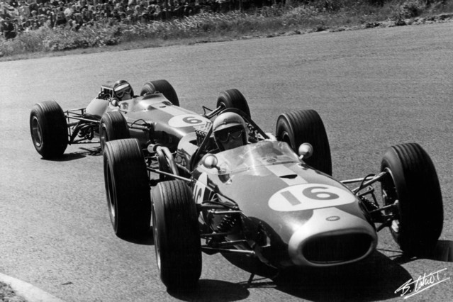 Brabham-Clark_1966_Holland_01_BC.jpg