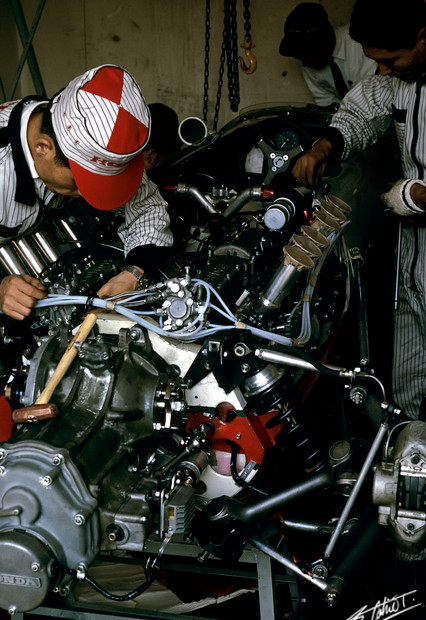 Honda-Engine_1966_Italy_01_BC.jpg
