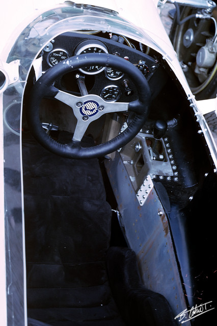 Honda-cockpit_1966_Italy_01_BC.jpg