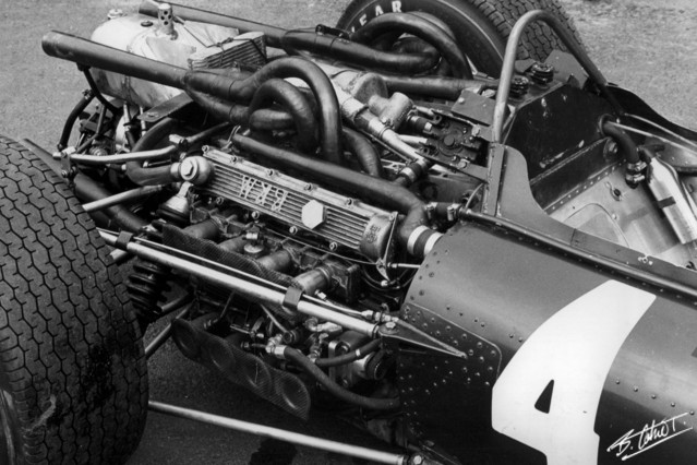 Engine-BRM_1966_Mexico_01_BC.jpg