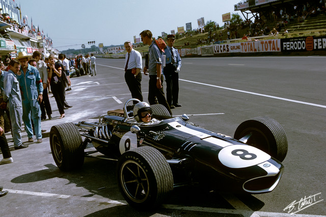 McLaren_1967_France_01_BC.jpg