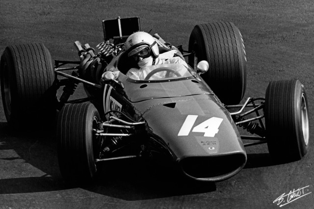 McLaren_1967_Mexico_02_BC.jpg
