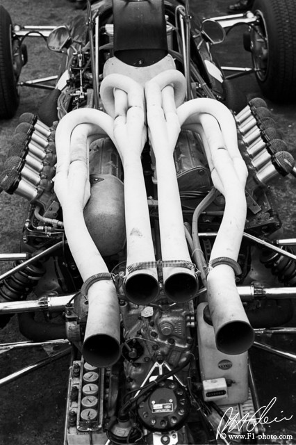 Engine-Ferrari_1968_England_01_PHC.jpg