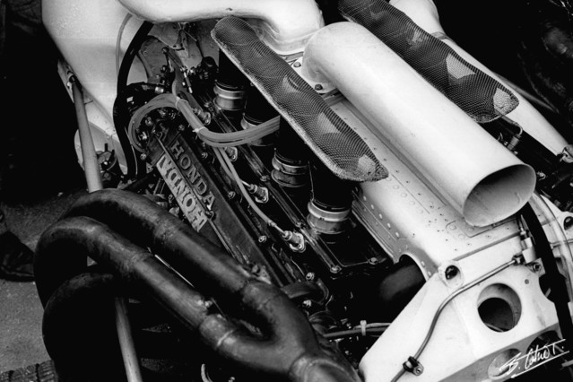 Engine-Honda_1968_France_02_BC.jpg