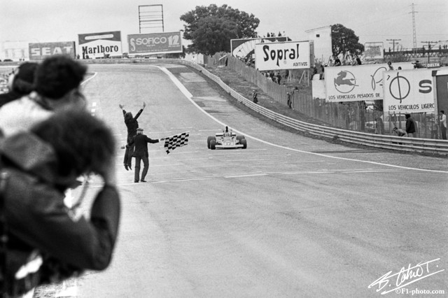 Lauda-Montezemolo_1974_Spain_01_BC.jpg