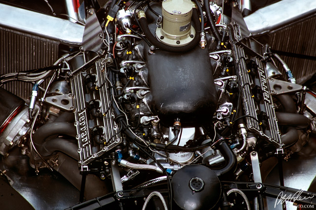 Engine-Ferrari_1988_Hungary_01_PHC.jpg