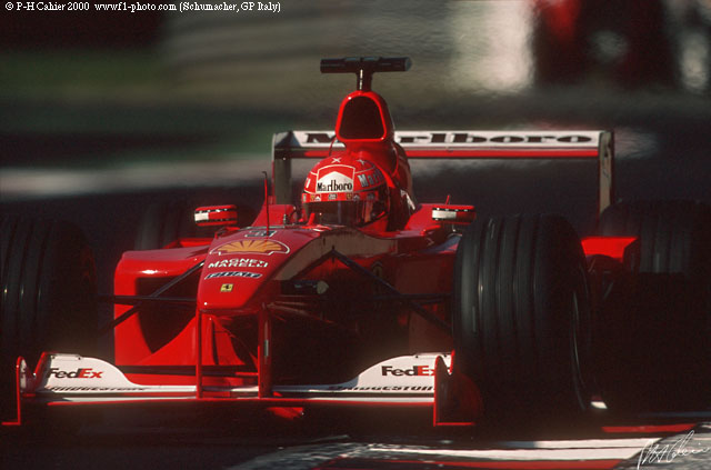 Schumacher_2000_Italy_01_PHC.jpg