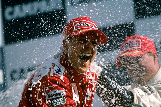 Schumacher_2000_Italy_04_PHC.jpg