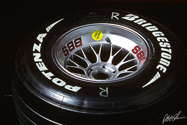 Ferrari-wheel_2001_France_01_PHC.jpg