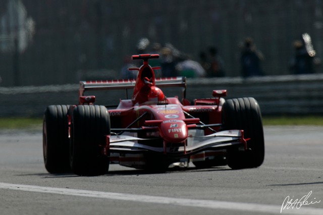 Schumacher_2006_Italy_09_PHC.jpg
