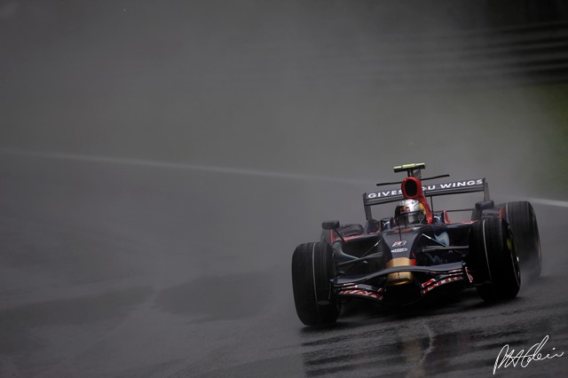 Vettel_2008_Italy_13_PHC.jpg