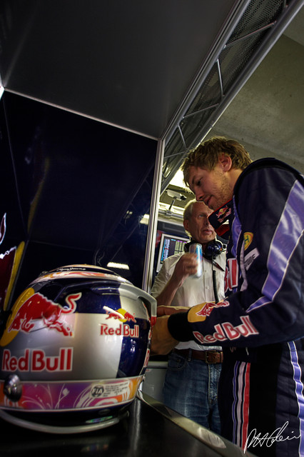 Vettel-Marko_2010_Canada_02_PHC.jpg
