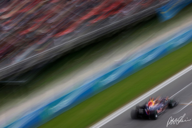 Vettel_2010_Spain_08_PHC.jpg