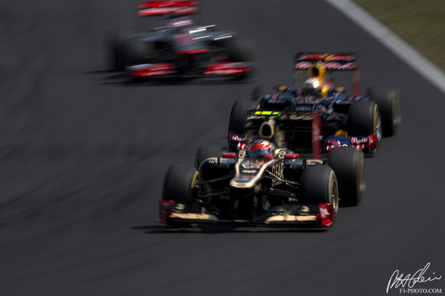 Grosjean-Vettel_2012_Hungary_02_PHC.jpg