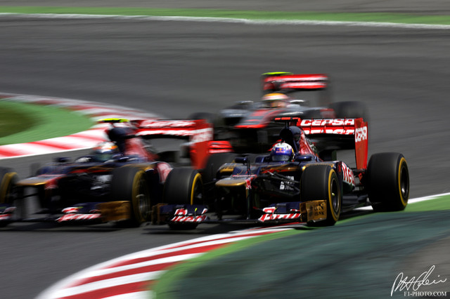Ricciardo-Vergne_2012_Spain_02_PHC.jpg
