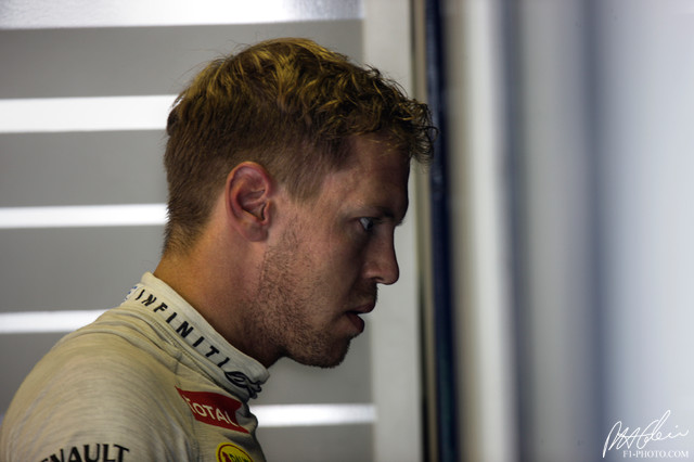 Vettel_2013_Hungary_04_PHC.jpg