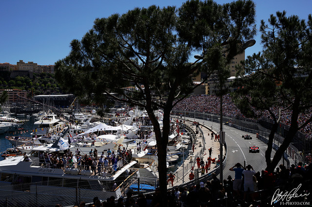 Massa-Grosjean_2013_Monaco_01_PHC.jpg