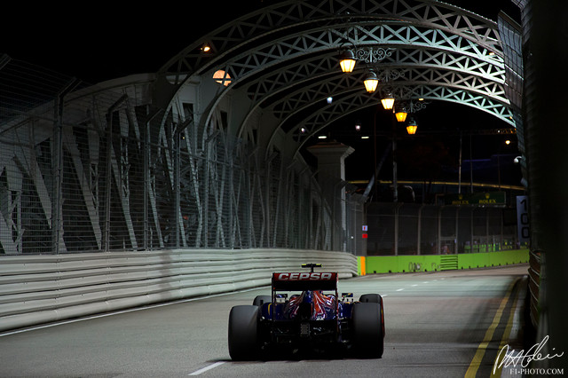 Ricciardo_2013_Singapore_04_PHC.jpg