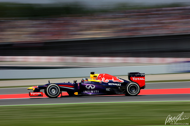 Vettel_2013_Spain_05_PHC.jpg