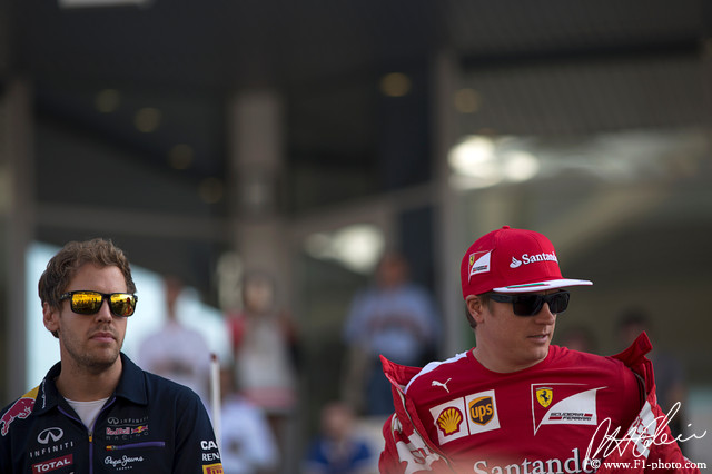 Vettel-Raikkonen_2014_AbuDhabi_01_PHC.jpg