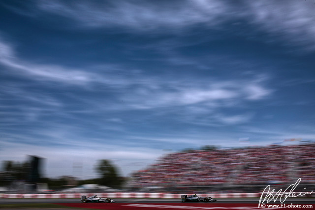 Rosberg-Hamilton_2014_Canada_01_PHC.jpg