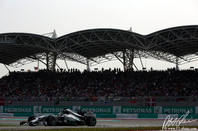 Rosberg_2014_Malaysia_07_PHC.jpg
