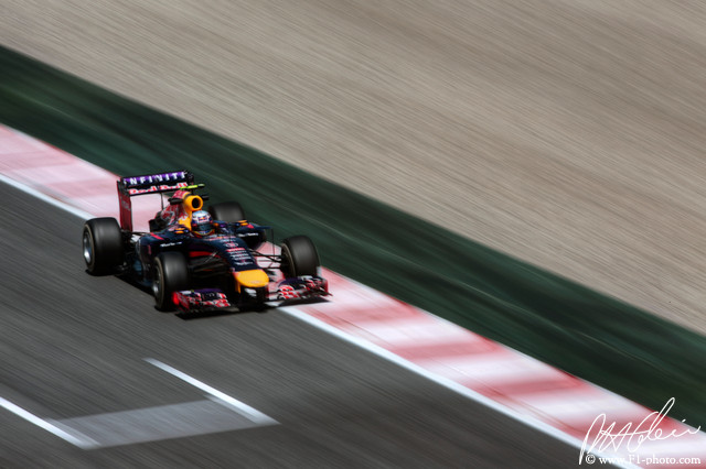 Ricciardo_2014_Spain_11_PHC.jpg