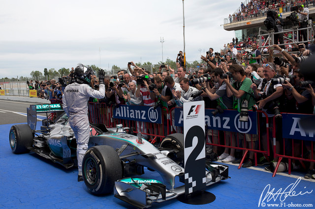 Rosberg-Finish_2014_Spain_01_PHC.jpg