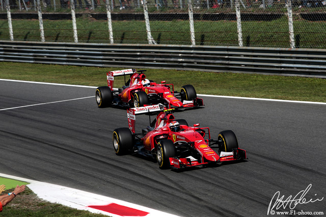 Raikkonen-Vettel_2015_Italy_01_PHC.jpg
