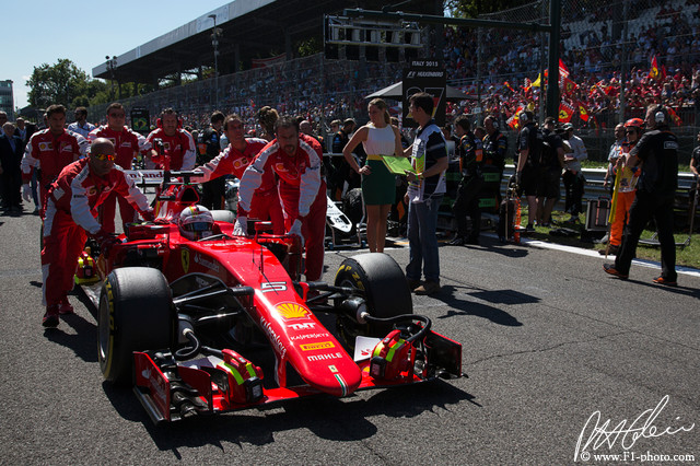 Vettel_2015_Italy_07_PHC.jpg