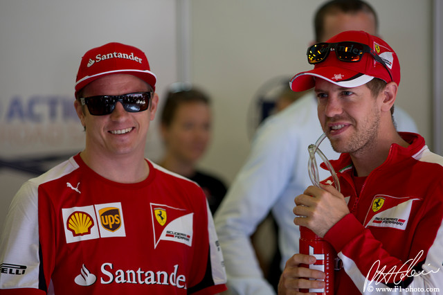 Raikkonen-Vettel_2015_Spain_01_PHC.jpg