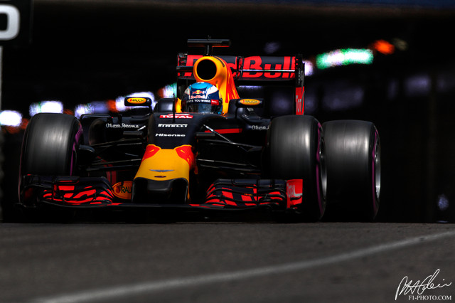 Ricciardo_2016_Monaco_09_PHC.jpg
